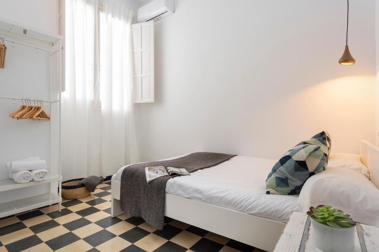 Hsh Suites Campana Seville Exterior photo