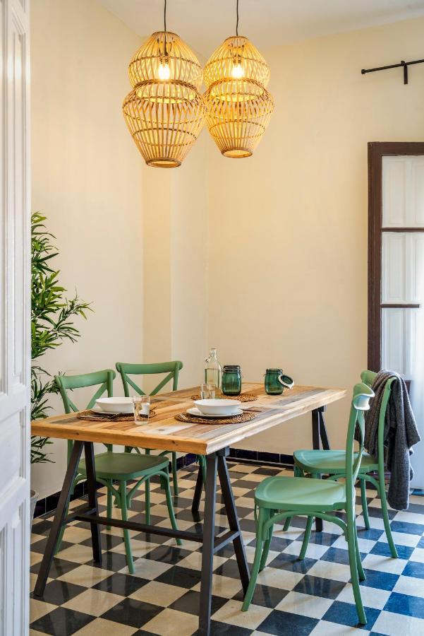 Hsh Suites Campana Seville Exterior photo