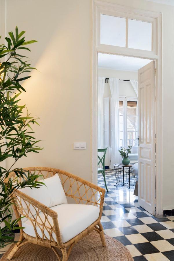 Hsh Suites Campana Seville Exterior photo