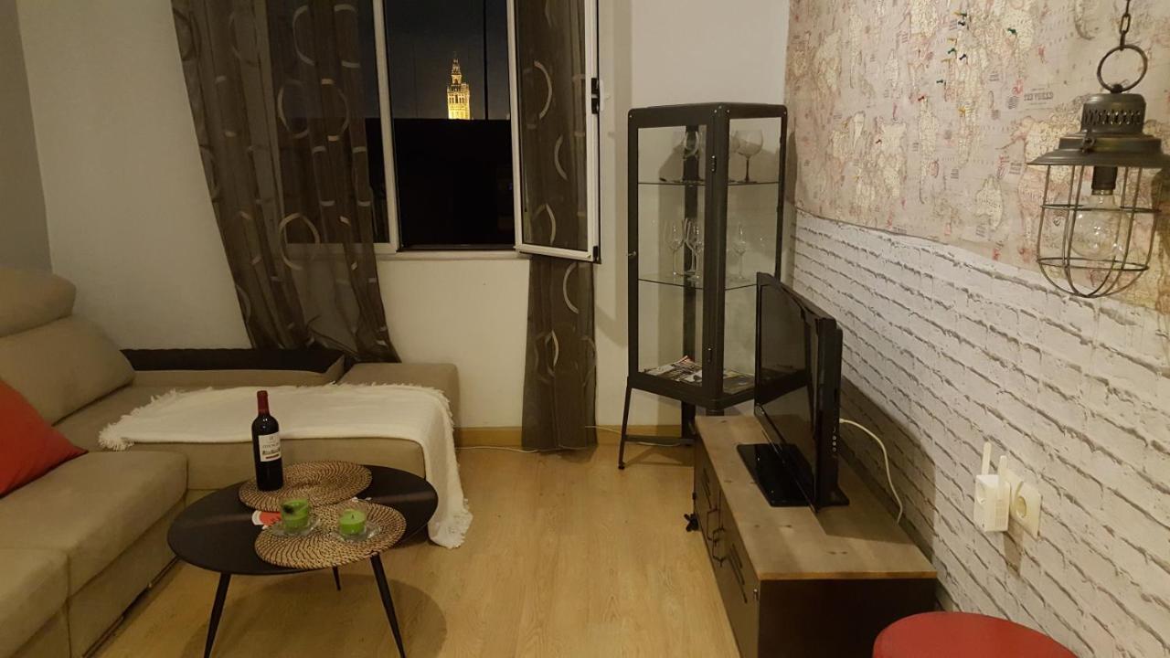 Hsh Suites Campana Seville Exterior photo