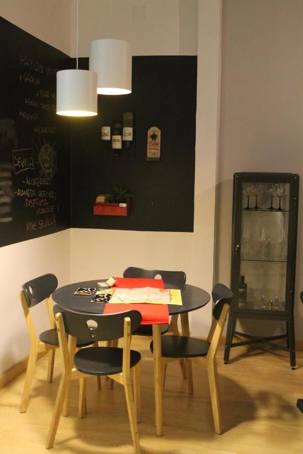 Hsh Suites Campana Seville Exterior photo